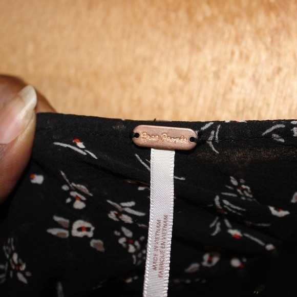 FREE People Black Floral Print Ruched Crop Top - Picture 6 of 7